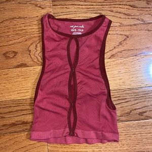 urban outfitters red crop top